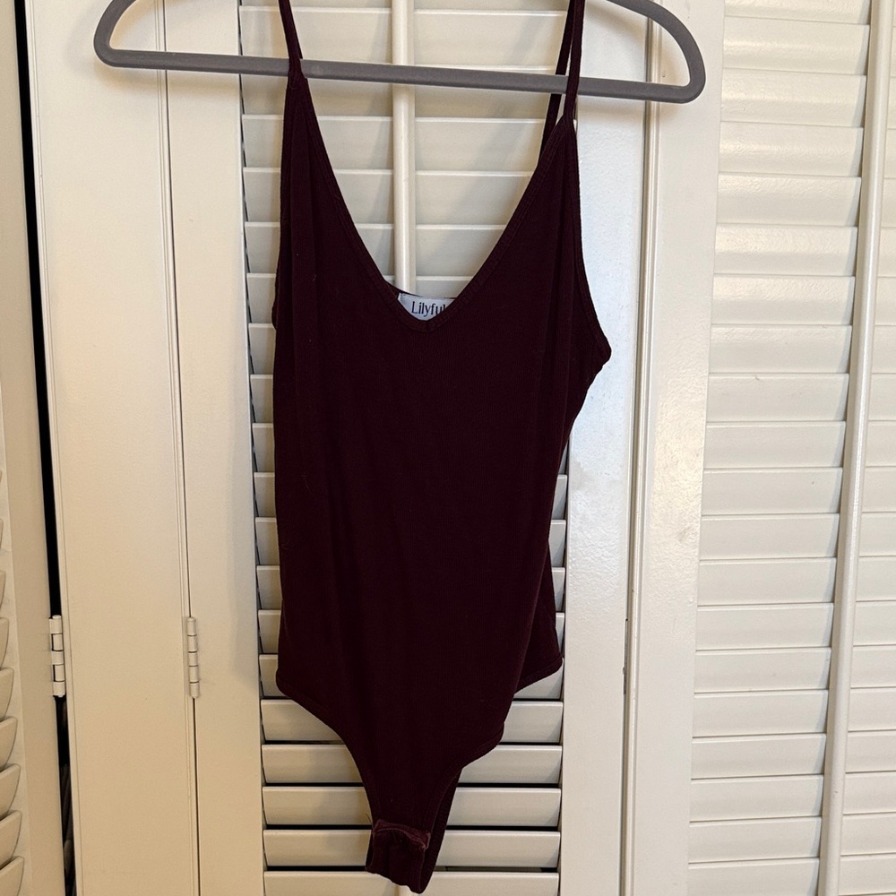 Lilyful Deep Red V-Neck Top